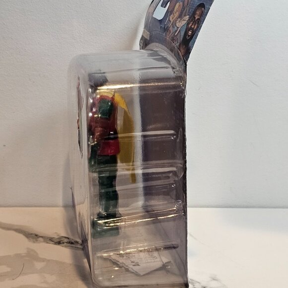 Space Jam: A New Legacy Lebron James (Robin) Baller 5" Action Figure - Picture 2 of 10